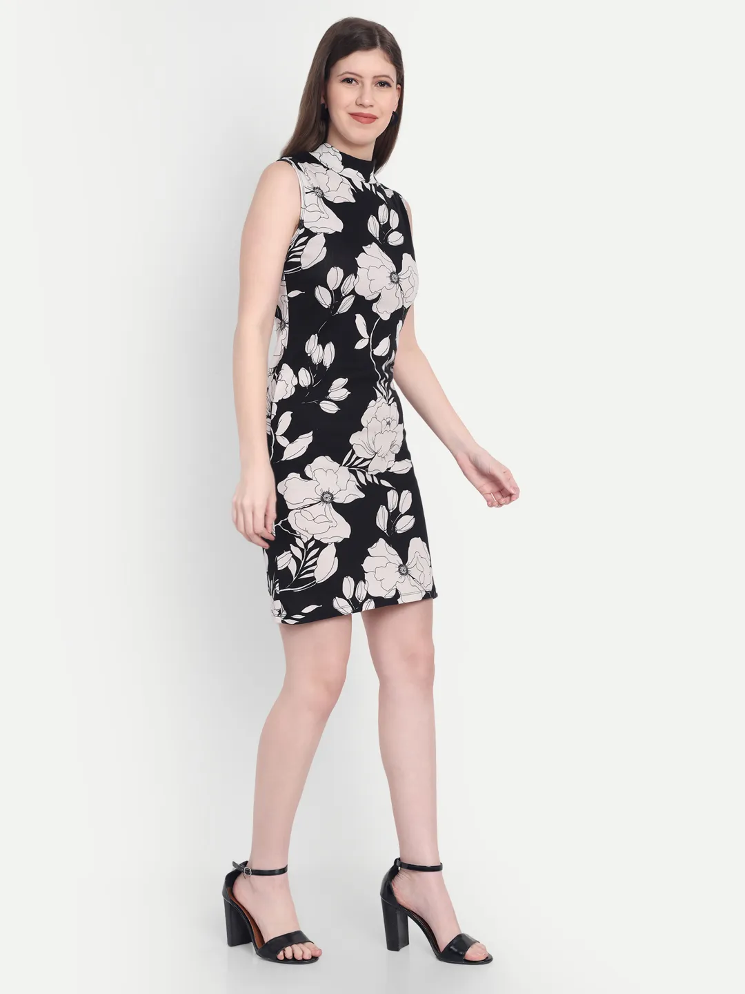 ecomm female shoot